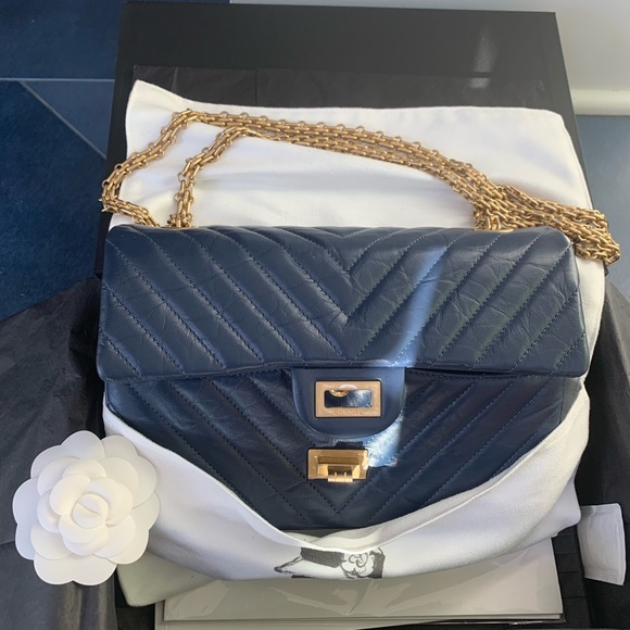 CHANEL  2.55 Reissue Double Flap Bag Chevron Blue w/receipt - Picture 3 of 17